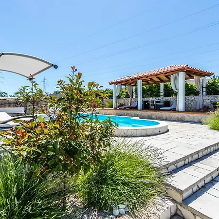 Villa Marijan *