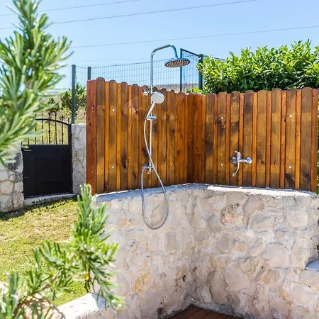 Marijan וילה שיבניק